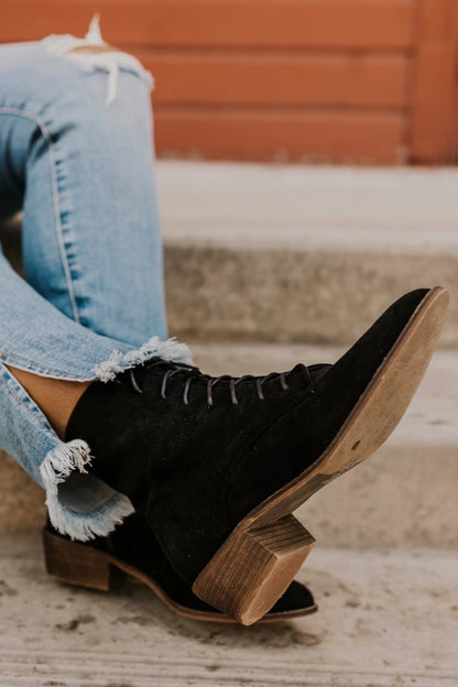 Botas femeninas de tacón cuadrado de otoño e invierno